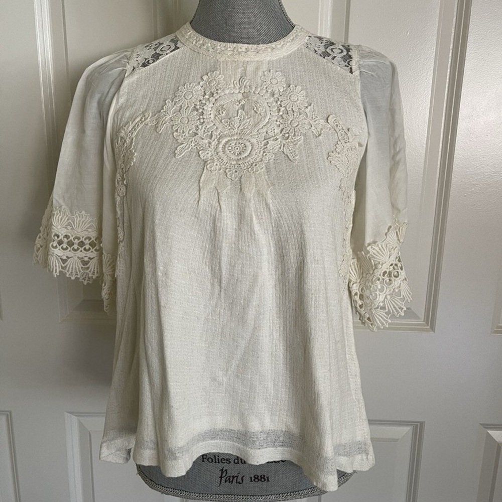 Feather Bone Top